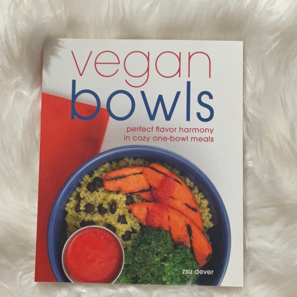 Vegan Bowls book by Zsu Dever - Picture 1 of 2
